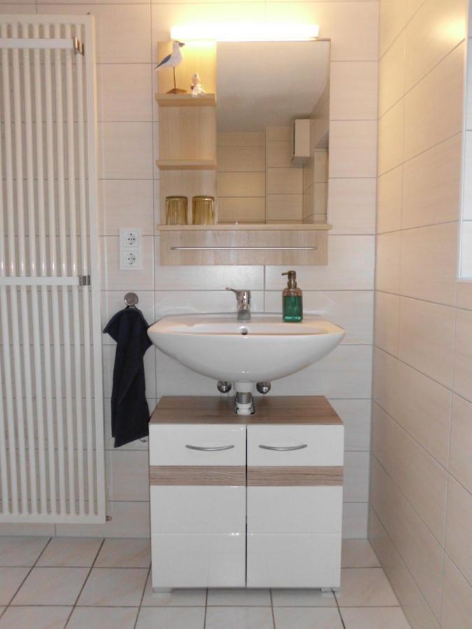 Ferienwohnung Zum Hochufer Lohme Exterior foto